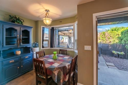 102-361 Brunswick Street, Penticton, BC - Indoor Photo Showing Dining Room