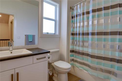 1349 Orchard Drive, Kelowna, BC - Indoor Photo Showing Bathroom