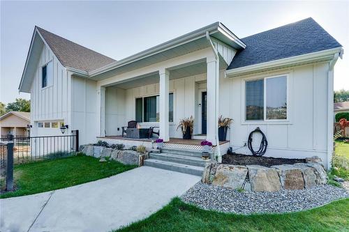 1349 Orchard Drive, Kelowna, BC - Outdoor With Deck Patio Veranda