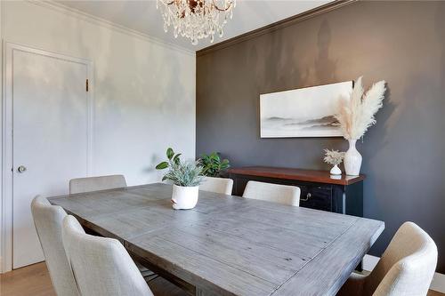 1349 Orchard Drive, Kelowna, BC - Indoor Photo Showing Dining Room