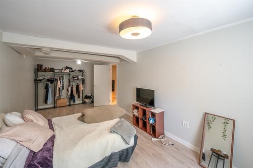 294 Norton Street, Penticton, BC - Indoor Photo Showing Bedroom