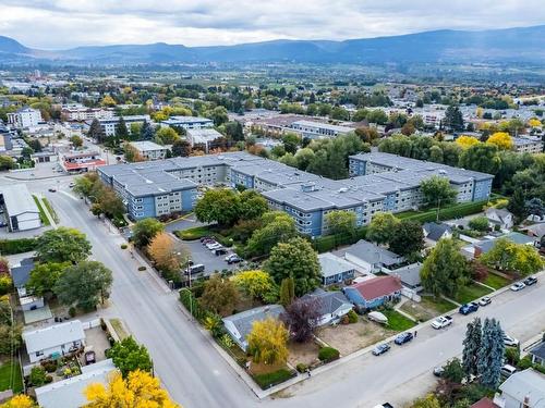 1915 Bowes Street, Kelowna, BC - Outdoor With View