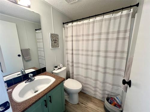 862 Hwy 5A, Princeton, BC - Indoor Photo Showing Laundry Room
