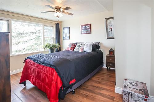 78 Tapleytown Road, Hamilton, ON - Indoor Photo Showing Bedroom