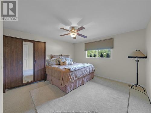 9590 Kerby, Windsor, ON - Indoor Photo Showing Bedroom