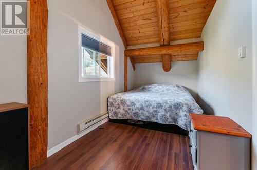 789 Toy Creek Road, Kaleden, BC - Indoor Photo Showing Bedroom