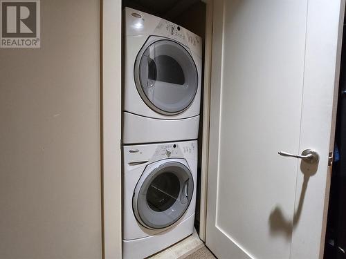 75 Martin Street Unit# 1406, Penticton, BC - Indoor Photo Showing Laundry Room