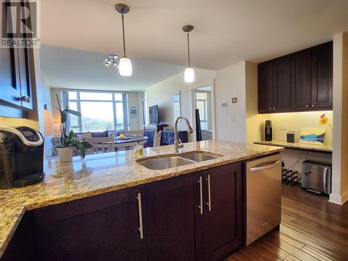 75 Martin Street Unit# 1406, Penticton, BC - Indoor Photo Showing Kitchen With Double Sink