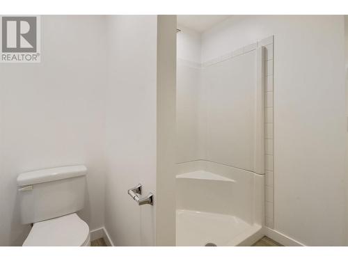 4163 Mahonia Drive S, Kelowna, BC - Indoor Photo Showing Bathroom