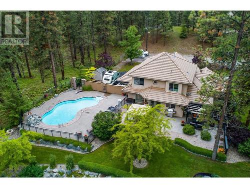 4163 Mahonia Drive S, Kelowna, BC - Outdoor With In Ground Pool
