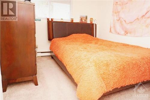 702 Tanguay Court, Kanata, ON - Indoor Photo Showing Bedroom