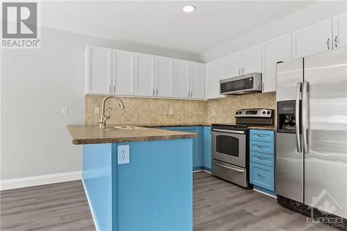 2651 Baynes Sound Way, Ottawa, ON - Indoor Photo Showing Kitchen