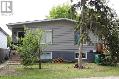 327 S Avenue S, Saskatoon, SK - Outdoor