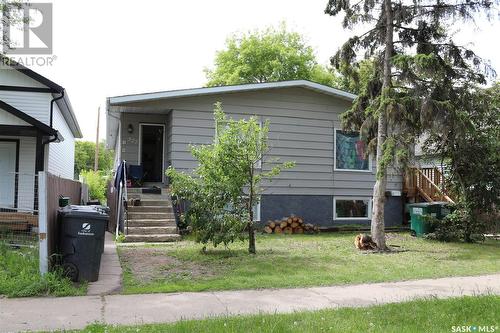 327 S Avenue S, Saskatoon, SK - Outdoor