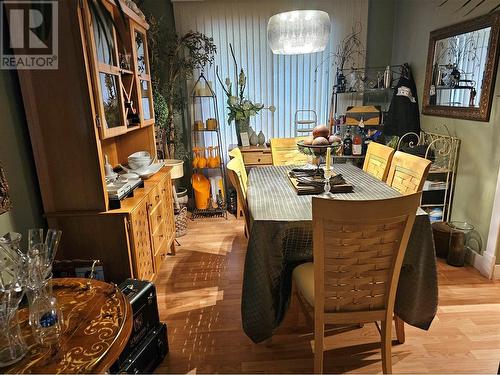 599 Clifton Road, Kelowna, BC - Indoor Photo Showing Dining Room