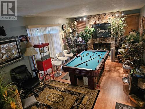 599 Clifton Road, Kelowna, BC - Indoor Photo Showing Other Room With Fireplace