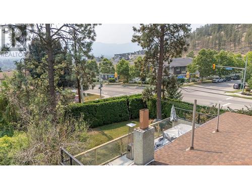 599 Clifton Road, Kelowna, BC - Outdoor