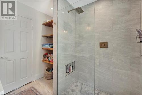 308 Lexington Road, Waterloo, ON - Indoor Photo Showing Bathroom