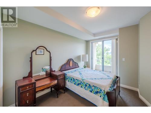 100 Lakeshore Drive Unit# 515, Penticton, BC - Indoor Photo Showing Bedroom