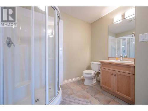 100 Lakeshore Drive Unit# 515, Penticton, BC - Indoor Photo Showing Bathroom