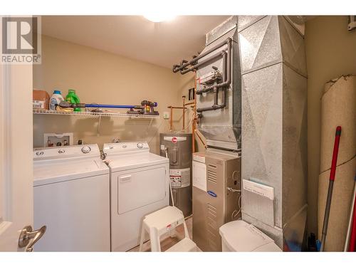 100 Lakeshore Drive Unit# 515, Penticton, BC - Indoor Photo Showing Laundry Room