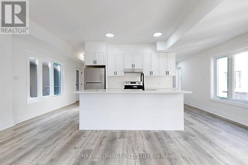 13 - 6701 Thorold Stone Road, Niagara Falls, ON - Indoor Photo Showing Kitchen