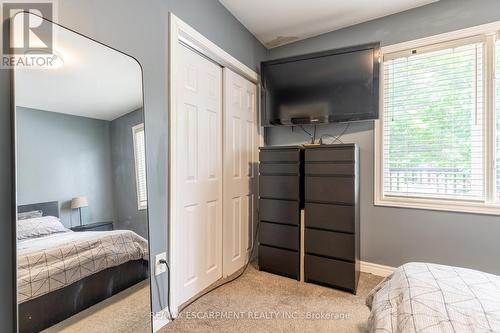 203 West 31St Street, Hamilton, ON - Indoor Photo Showing Bedroom