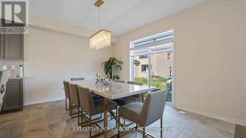 14 Lillian Way, Haldimand, ON - Indoor Photo Showing Dining Room