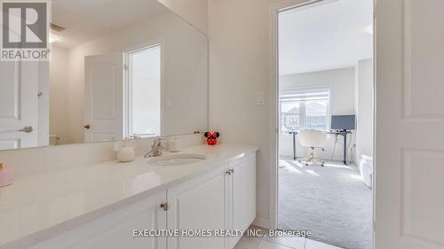 14 Lillian Way, Haldimand, ON - Indoor Photo Showing Bathroom