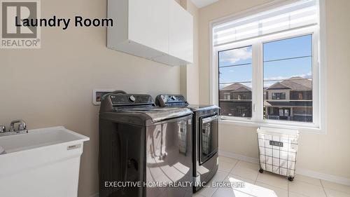 14 Lillian Way, Haldimand, ON - Indoor Photo Showing Laundry Room