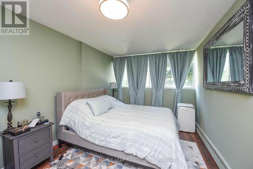 16 - 1624 Bloor Street, Mississauga, ON - Indoor Photo Showing Bedroom