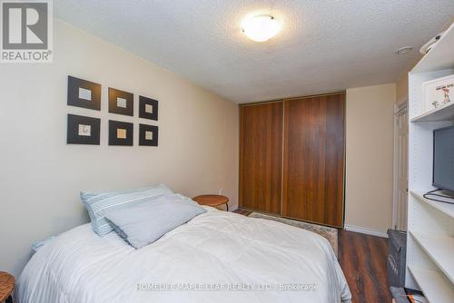 16 - 1624 Bloor Street, Mississauga, ON - Indoor Photo Showing Bedroom