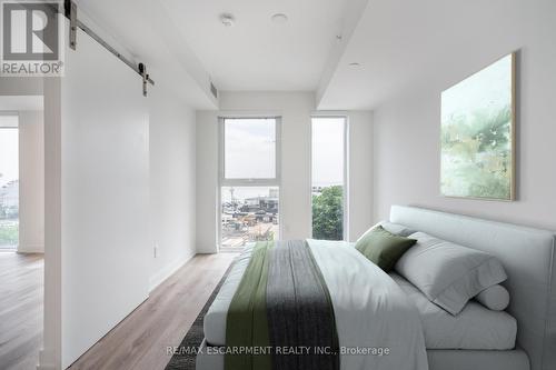 309 - 370 Martha Street, Burlington, ON - Indoor Photo Showing Bedroom