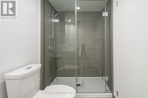 309 - 370 Martha Street, Burlington, ON - Indoor Photo Showing Bathroom