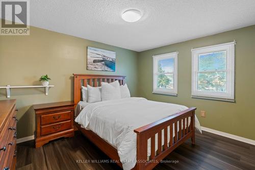 6484 Miller'S Grove, Mississauga, ON - Indoor Photo Showing Bedroom