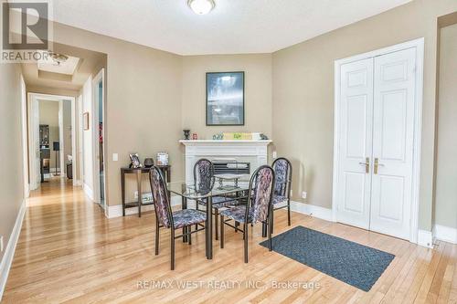 Tph6 - 25 Kingsbridge Garden Circle, Mississauga, ON - Indoor Photo Showing Dining Room