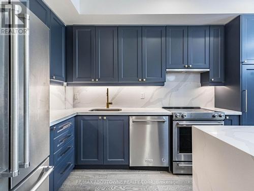 65 - 200 Malta Avenue, Brampton, ON - Indoor Photo Showing Kitchen With Stainless Steel Kitchen With Upgraded Kitchen