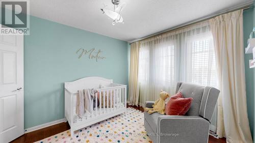 825 Maquire Terrace, Milton, ON - Indoor Photo Showing Bedroom