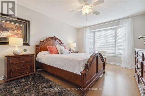 232 Nottingham Drive, Oakville, ON - Indoor Photo Showing Bedroom