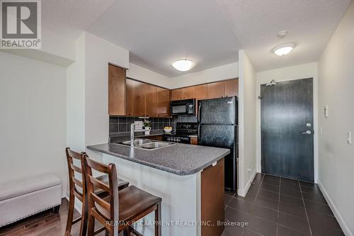 709 - 235 Sherway Gardens Road, Toronto (Islington-City Centre West), ON - Indoor Photo Showing Kitchen With Double Sink