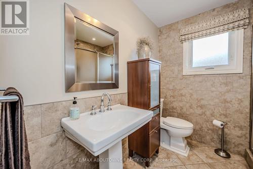 267 River Oaks Boulevard W, Oakville, ON - Indoor Photo Showing Bathroom