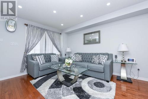126 Saintsbury Crescent, Brampton, ON - Indoor Photo Showing Living Room
