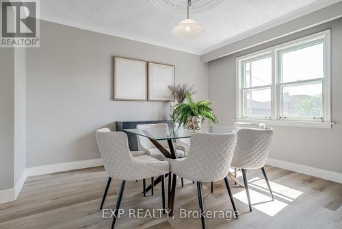 2602 Keele Street, Toronto, ON - Indoor Photo Showing Dining Room