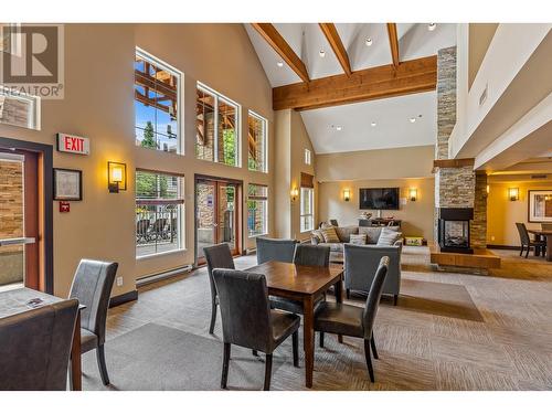 1089 Sunset Drive Unit# 114, Kelowna, BC - Indoor Photo Showing Dining Room