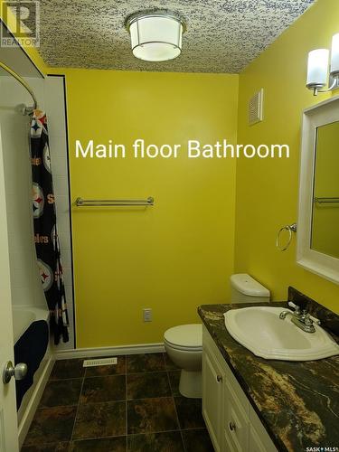 48 Whitewater Place, Yorkton, SK - Indoor Photo Showing Bathroom