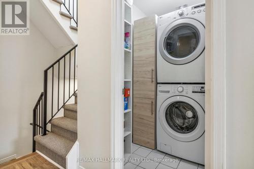 22 - 871 Wilson Avenue, Toronto, ON - Indoor Photo Showing Laundry Room