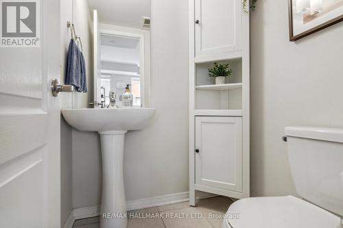 22 - 871 Wilson Avenue, Toronto, ON - Indoor Photo Showing Bathroom