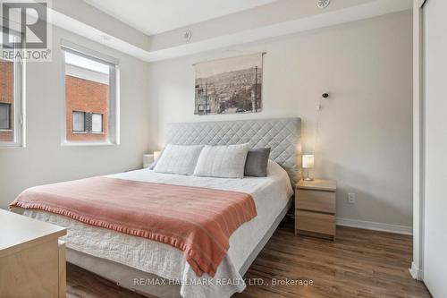 22 - 871 Wilson Avenue, Toronto, ON - Indoor Photo Showing Bedroom