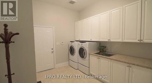 5116 Summersky Court, Mississauga, ON - Indoor Photo Showing Laundry Room