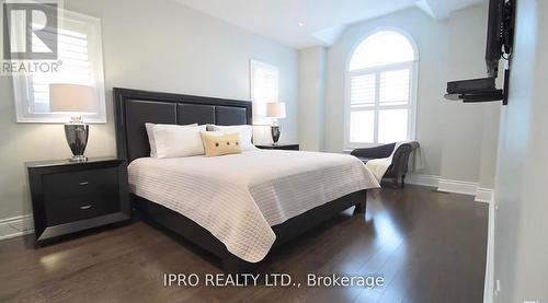 5116 Summersky Court, Mississauga, ON - Indoor Photo Showing Bedroom